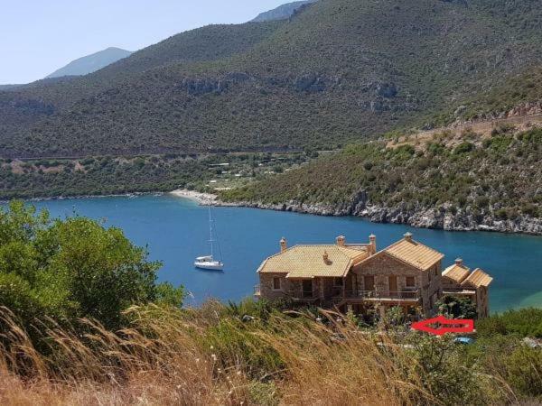 Two-Storey Mansion At The Sea Arkadiko Chorio Exteriör bild